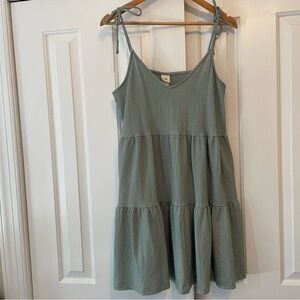 H&M tiered dress